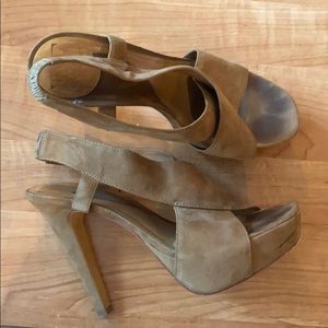 Diane von Furstenberg “Zia”